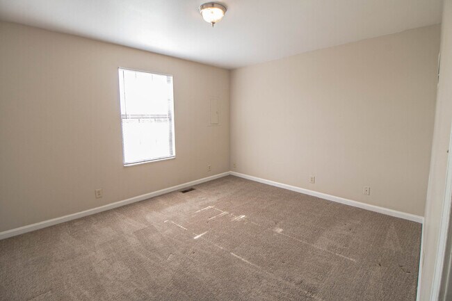Building Photo - 288 Northridge Dr