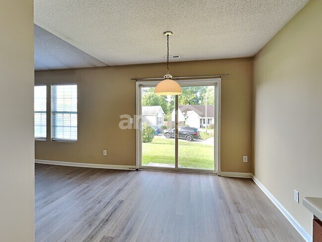 Building Photo - 4318 Crowfield Dr