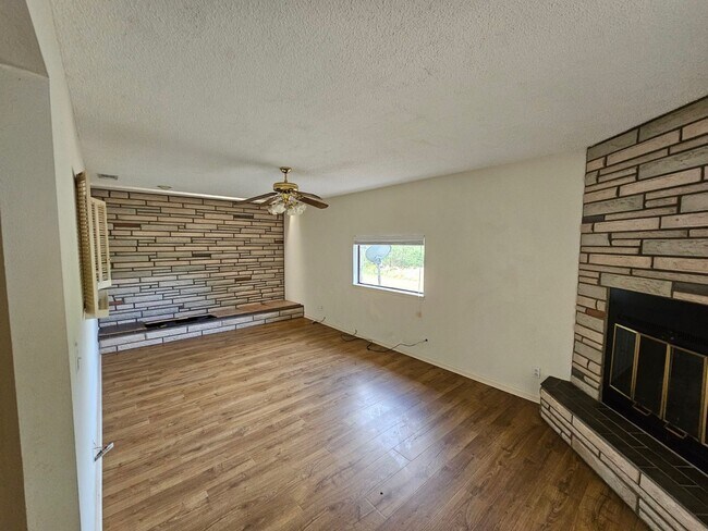 Bonus Room - 500 Hi Cir W
