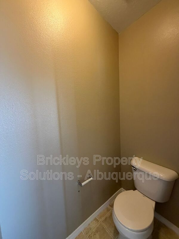 Building Photo - 10527 Brookline Pl NW