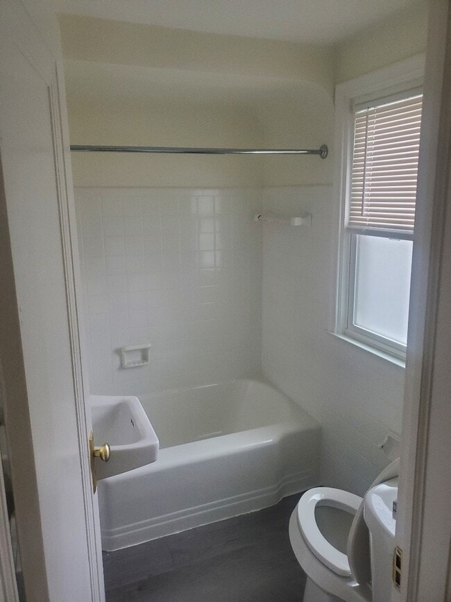 Building Photo - 20509 McCormick St