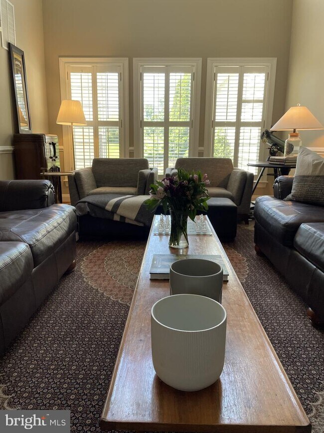 Building Photo - 20077 Inverness Square