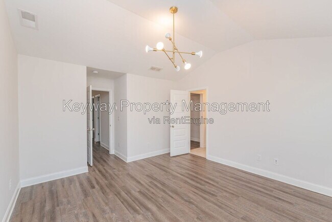 Building Photo - 319 Sumac Trail