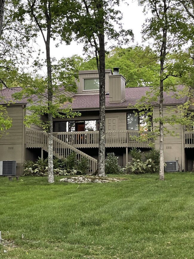 Rear deck with golf course view - 510 Druid Lndg