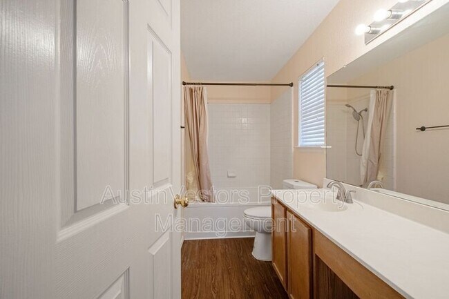 Building Photo - 17131 Dashwood Creek Dr