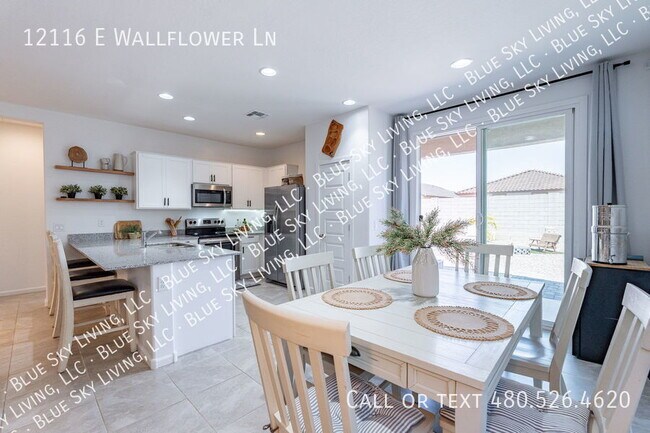 Building Photo - 12116 E Wallflower Ln