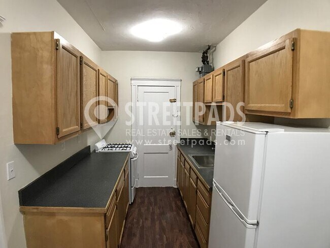 Building Photo - 1 bedroom in Boston MA 02215