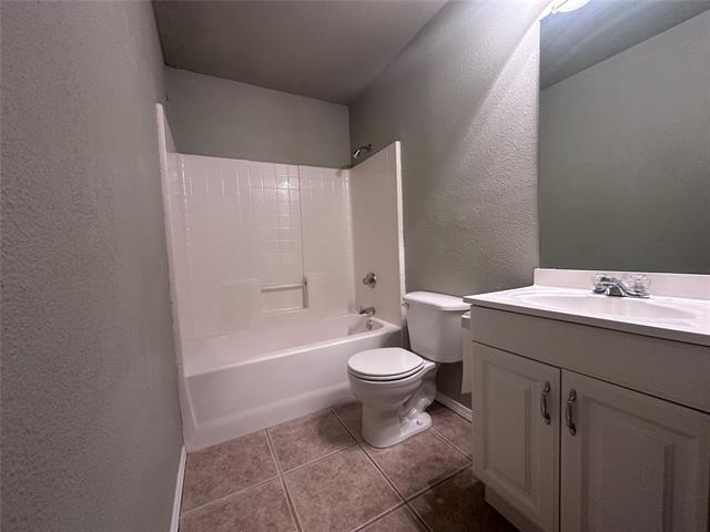 Building Photo - 1220 S 6th St