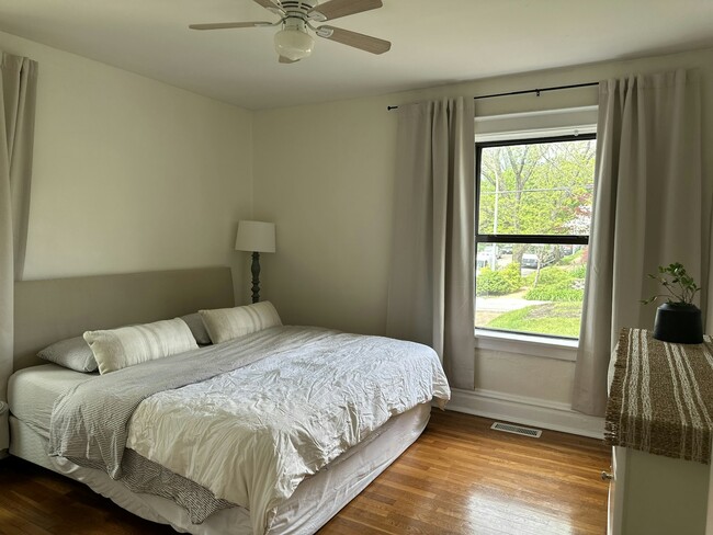 Building Photo - 2027-2029 Alfred Avenue, Unit 2029 B