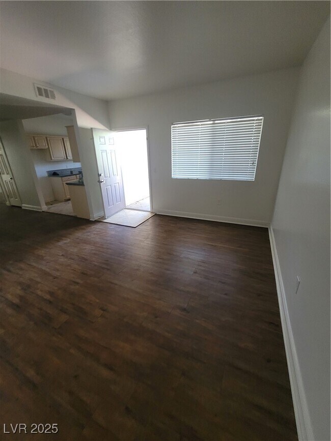 Building Photo - 5250 S Rainbow Blvd