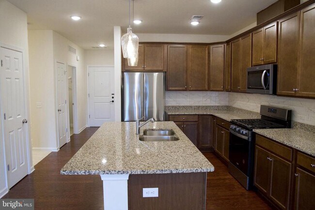 Building Photo - 1 Culvert Dr