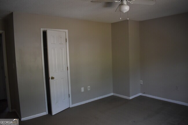 Building Photo - 4342 Barrington Pl