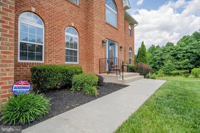 Building Photo - 1401 Windjammer Ct