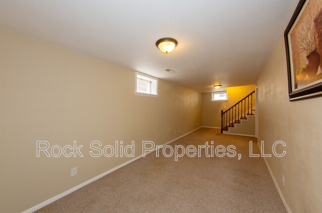 Building Photo - 1622 Oxford Dr