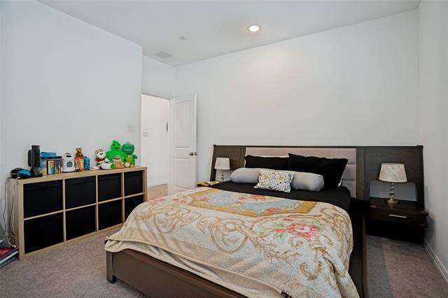 Building Photo - 8875 Stablehand Mews