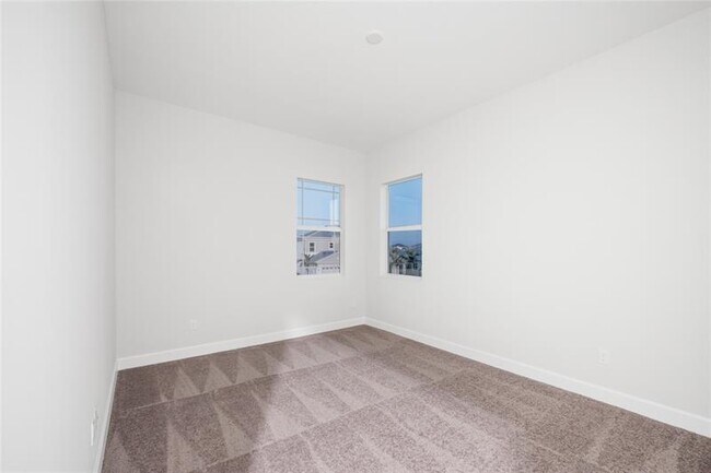 Building Photo - 5164 Liberty Ln