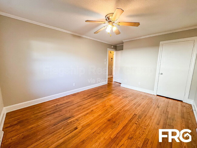 Building Photo - 113 Belmont Dr