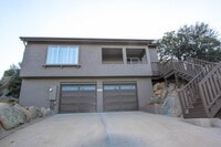 Building Photo - Home located in Pines & Boulders