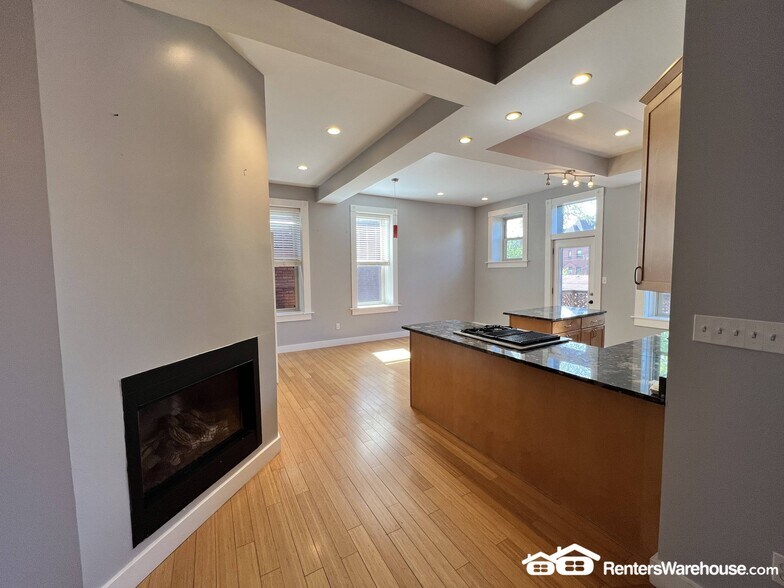 Building Photo - 4336 Laclede Ave
