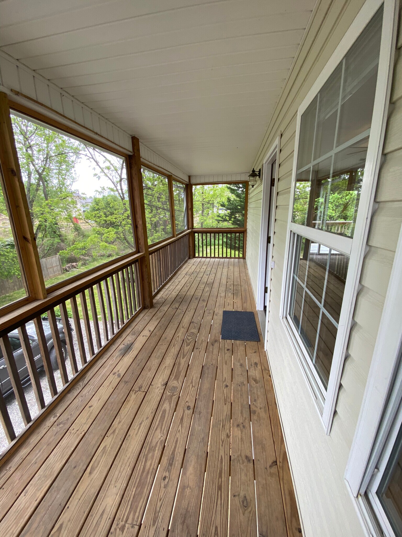Screen porch entry - 12 Brookside Cir