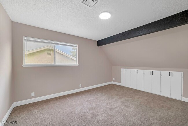 Building Photo - 4431 El Campana Way