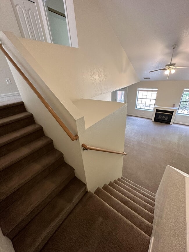 Building Photo - 2561 S Gravel Ln