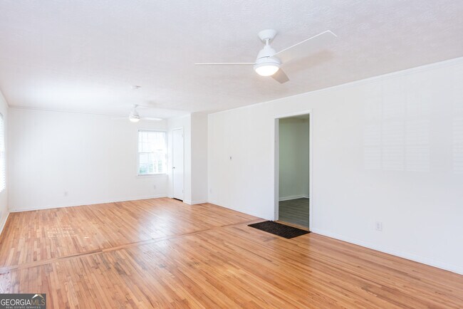 Building Photo - 6551 Bussell Way