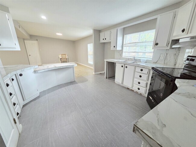 Building Photo - 5660 Honea Egypt Rd