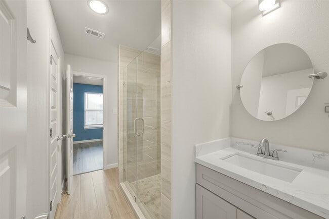 Building Photo - 10242 Bridgeland Ln