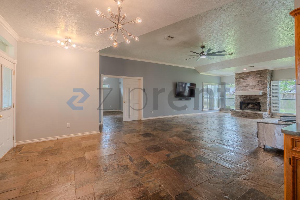 Building Photo - 7934 Round Rock Dr