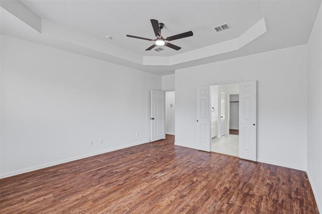 Building Photo - 1706 Clear Springs Dr