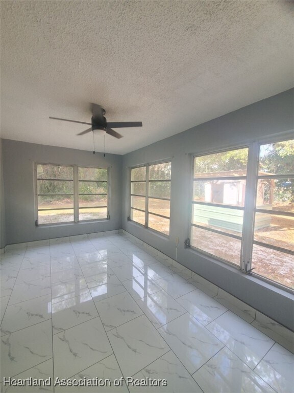 Building Photo - 3526 King Dr