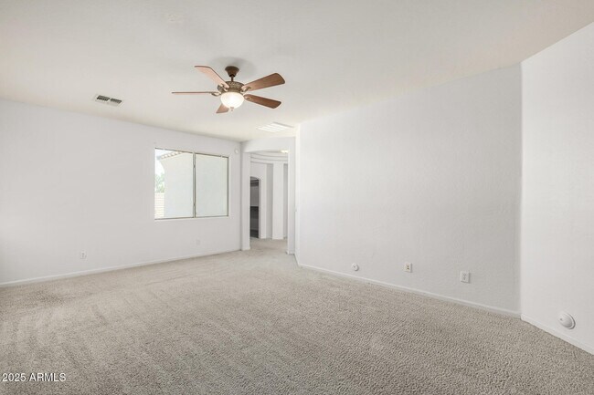 Building Photo - 3712 E Fruitvale Ave