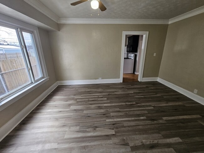 Building Photo - 3272 W 116th St