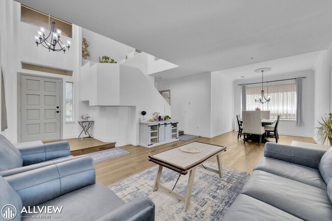 Building Photo - Resort-Style Living in Gated Emerald Heights | 5BR + Loft Home with Views