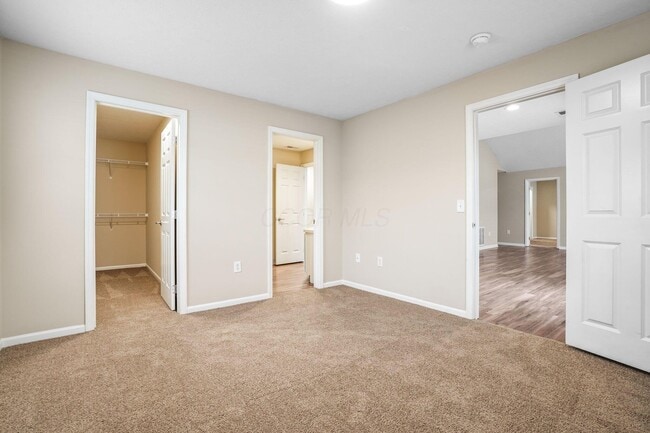 Building Photo - 5027 Stratford Pine Ln