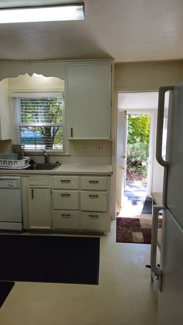 Building Photo - BG Properties, L.L.C.