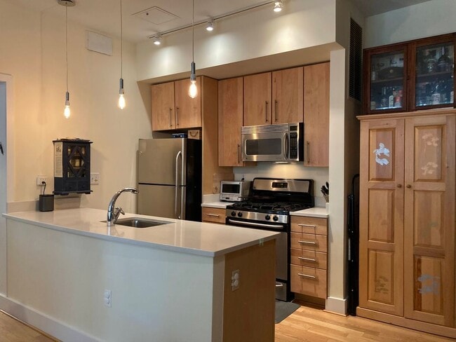 Building Photo - 1435 Chapin St NW