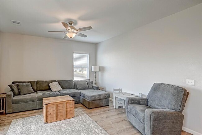 Building Photo - 10145 Pappas Dr