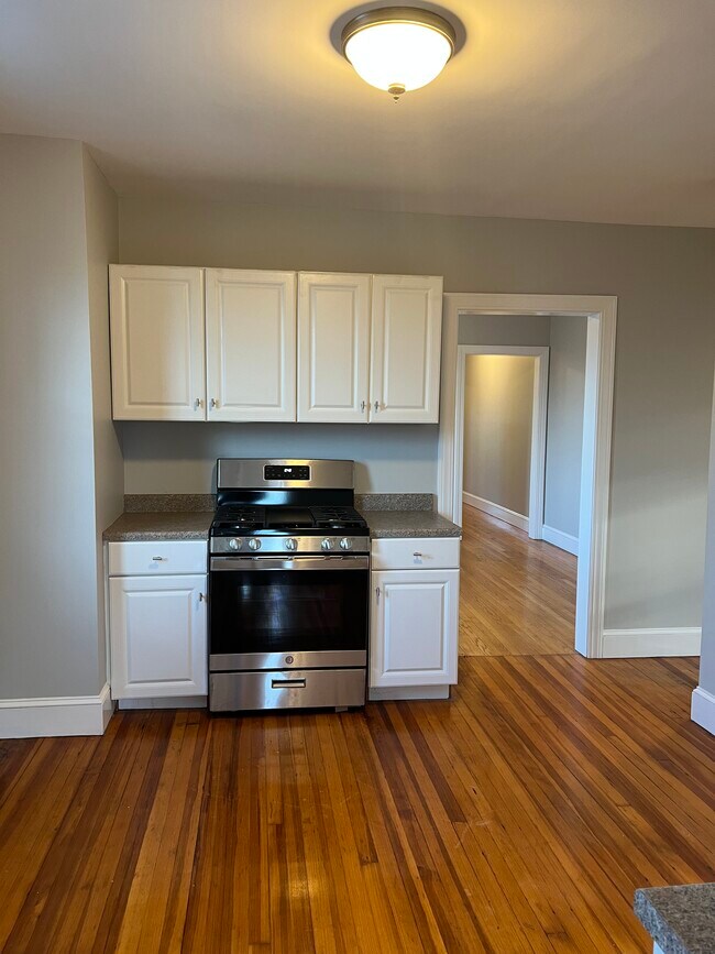 Building Photo - 4 Price Blvd