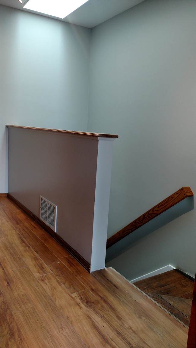 Building Photo - 1711 W Koch St