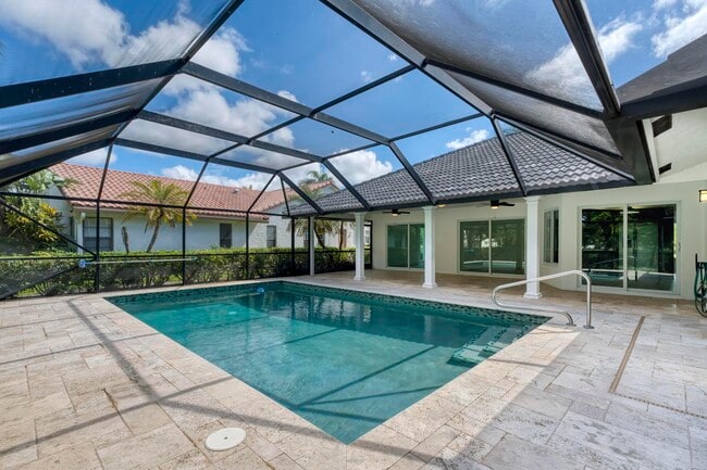 Building Photo - 10129 Canoe Brook Cir