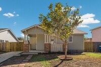 Building Photo - 3/2 Gem Near Palo Alto College