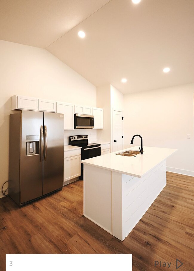 Building Photo - 613 Briarbrook Ln