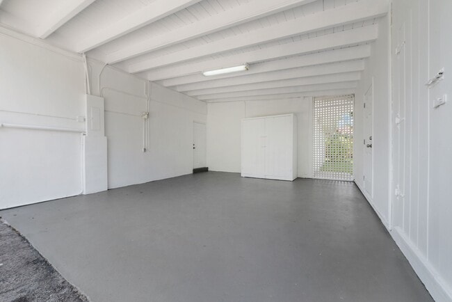 Building Photo - 13125 SW 81st Ave