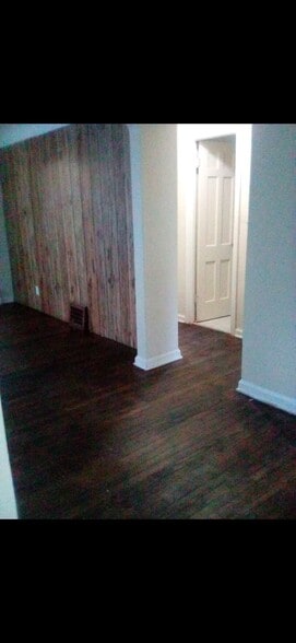 Building Photo - 13508 Thraves Rd