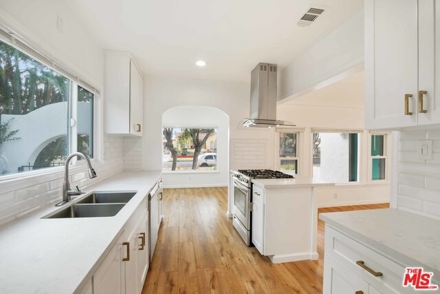 Building Photo - 1851 W 81st St