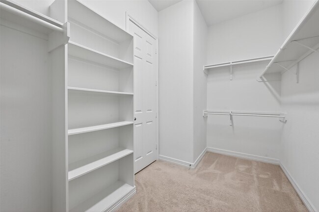 Building Photo - 4018 Martin Ridge Dr