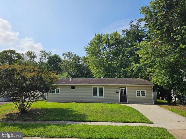 Building Photo - 58 Edgewood Rd