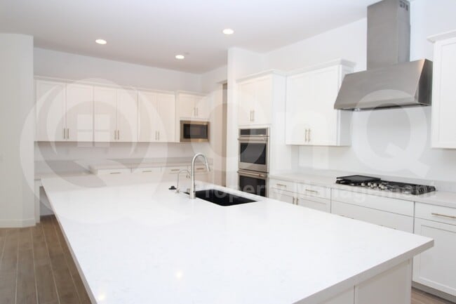 Building Photo - 32095 N 126th Ave